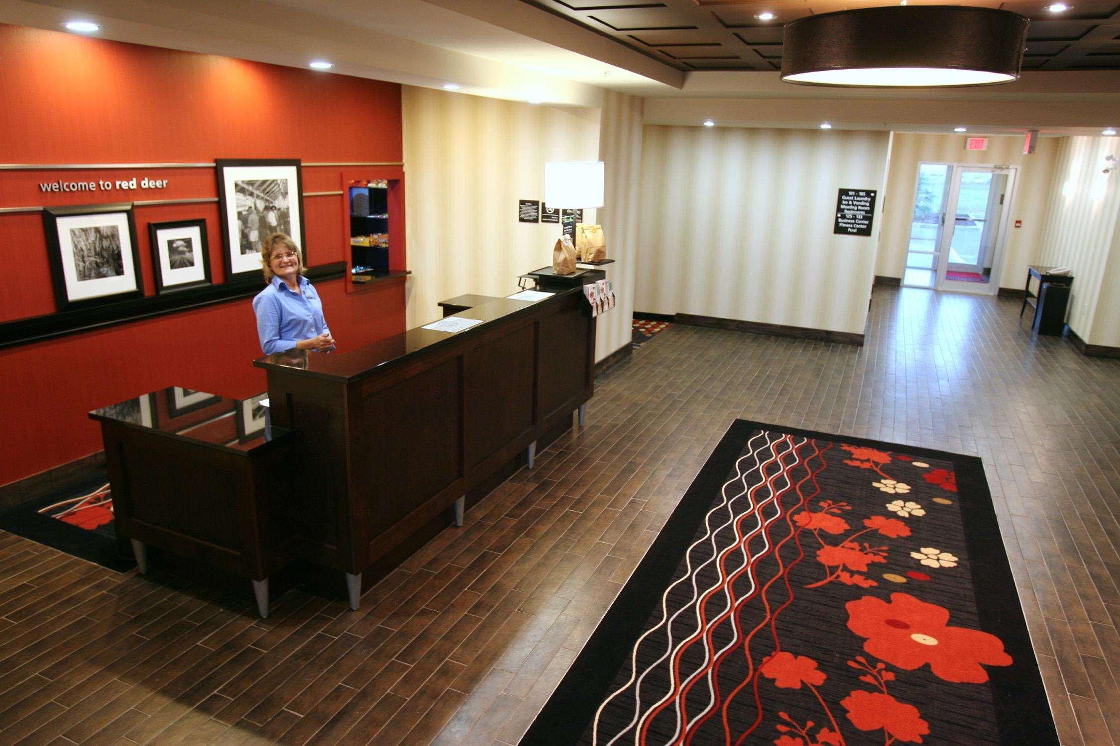 Hampton Inn & Suites Red Deer Penhold Nội địa bức ảnh
